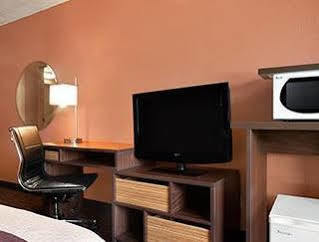 Rodeway Inn Ефингам Екстериор снимка